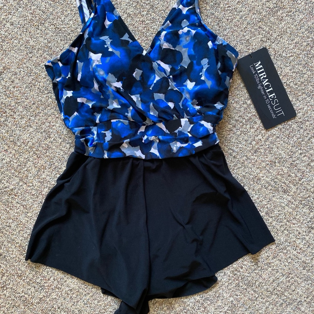 Miracle Suit One Piece Bathing Suit Size 10 NWT